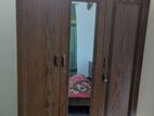 দৃষ্টিনন্দন কাঠের আলমারি বিক্রি চলছে