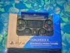 DualShock 4 - PS4 controller