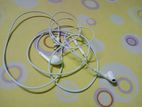 Apple Earphone (Lightning Connector)