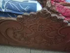 এই খাট টি ৬/৭ফিটের বিক্রি হবে।