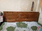 একে বারে নতুন কাঠের খাট সাইজ ৫/৭ দেখে শুনে নিবেন কোনো সমস্যা নেই