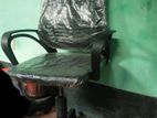একটি অফিসিয়াল চেয়ার বিক্রয় হবে