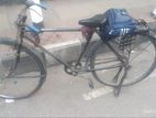 একটি পুরাতন বাইসাইকেল বিক্রি করা হবে