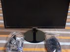 এক‌টি Usued Samsung 18" Computer Monitore বিক্রয় হ‌বে