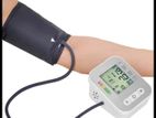 Electronic blood pressure monitor