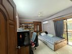 Elegant 3 Bed Flat in Prime Niketon Location – South Facing