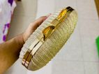 “Elegant Golden Shell Clutch – Perfect for Weddings & Parties!”