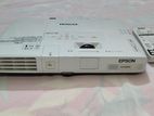 Epson Eb-1770w Projector