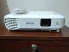 EPSON EB-E01 PROJECTOR Made in Philippine