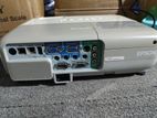Epson projector EB-825h full ok