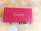 Focusrite 2i2 Audio Interface, Technica At2035 Microfone, Heaffone