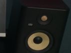 Focusrite 4i4 sound card and KRK Rokit 5 monitors