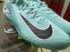 Football Boot For Sale