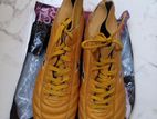 Football boot For Sell.