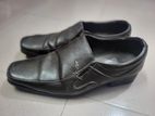 Formal brown leather shoes