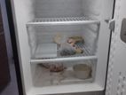 Frige for sell