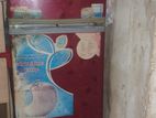 Walton Fridge with Stabilizer Machine
