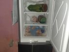 Walton fridge