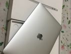 Full boxed Macbook Air 2019 Retina 8GB Ram 13.3’