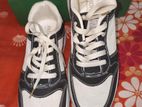 Full fresh sneakers