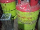 Gas stove and selinder