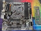 GIGABYTE Motherboard B450 AORUS M AM4 AMD Micro ATX
