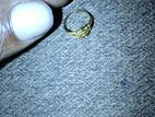 গোল্ড ring