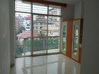 good looking 2656 sft semi furnish apt rent in Baridhara diplomatic area