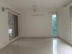 Good Looking 2800 Sqft 3 Bed Un-Furnished Flat For Rent In Gulshan