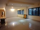 Good Quality 4 Bedroom Un Farnised Flat Rent At Gulshan 2