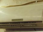 gree 1 ton non inverter ac