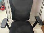 Grid Office chair with head rest