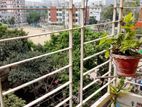 হাতিরঝিল,মধুবাগে ১২০০ বর্গফুট এর একটি ব্যবহৃত ফ্ল্যাট বিক্রি হবে হবে।
