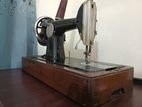 Hand sewing machine