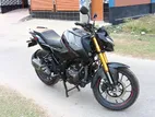 Hero Xtreme 160R . 2025