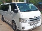 Hiace For Rent (11 Seats)