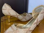 High heel Size:37 Golden Colour price:800