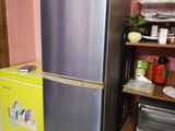 Hisense 259 L Bottom Mount Refrigerator