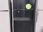 HITACHI Refrigerator non Frost inviter 18cft.