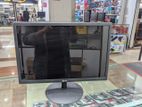 HOL SALL PRICE A FULL FRESH 19" MONITOR