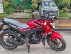 Honda CB Hornet 160R . 2021