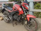 Honda CB Hornet 160R . 2022