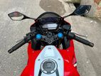 Honda CBR 150R 2022