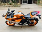 Honda CBR 150R repsol 2022