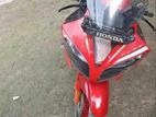 Honda CBR . 2010