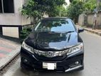 Honda Grace 2015