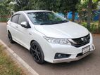 Honda Grace Ex 2016