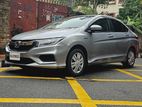 Honda Grace SILVER DX-HYBRID 2019