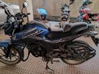 Honda Hornet 160 CBS 2023