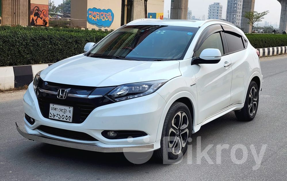 Honda Vezel Hybrid 2014 for Sale in Uttara | Bikroy